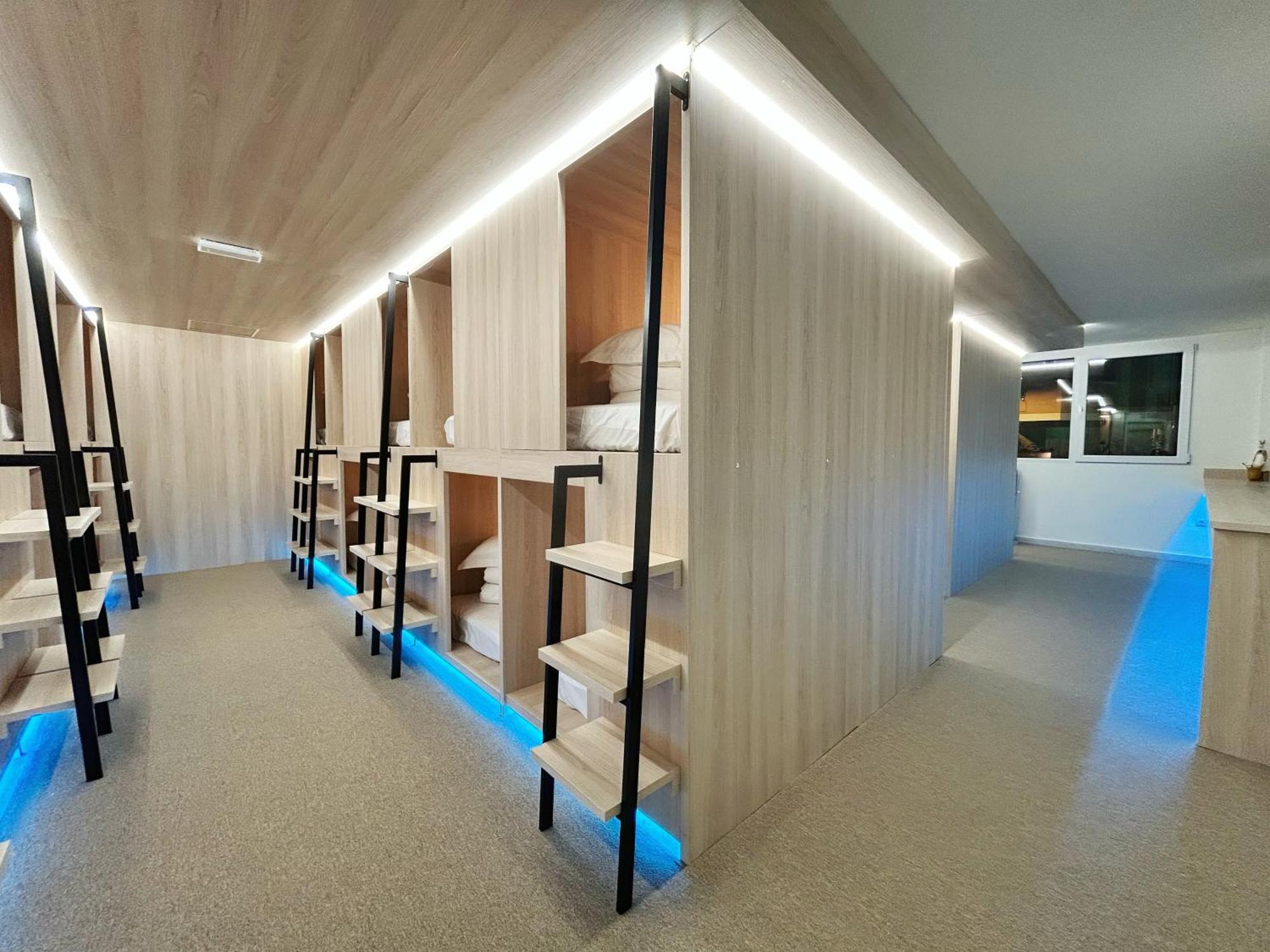 Unplan Hostel 马德里 外观 照片