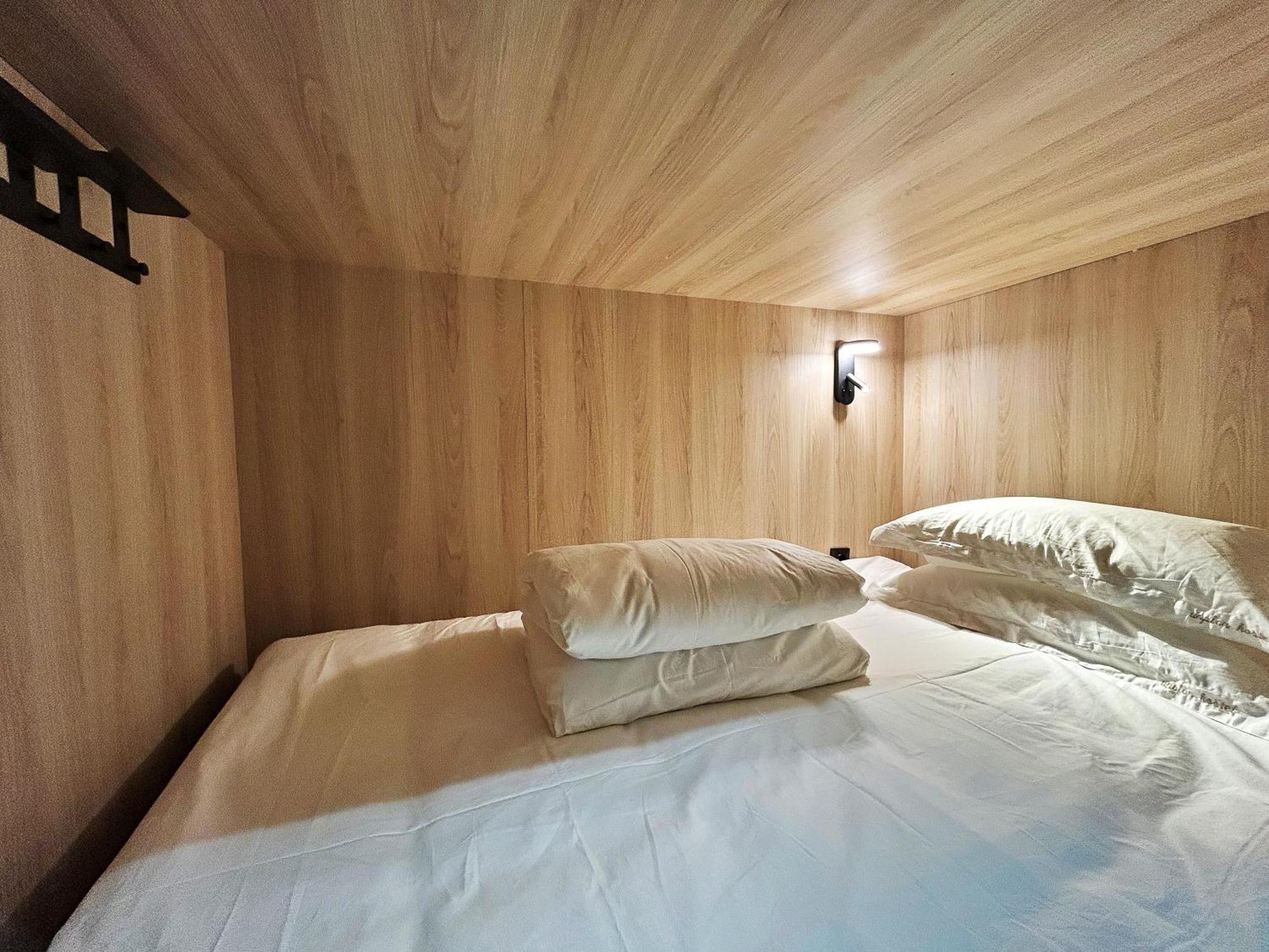Unplan Hostel 马德里 外观 照片