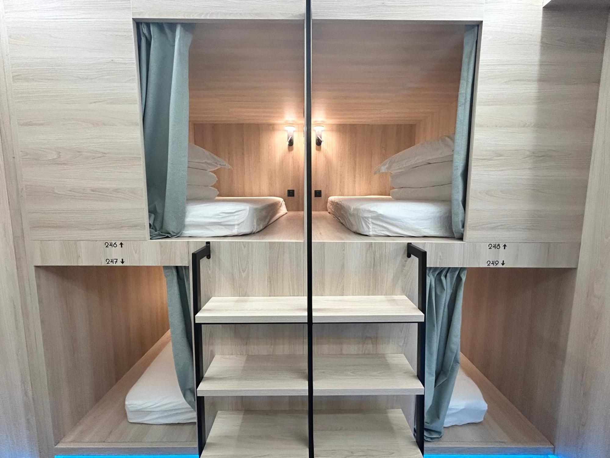 Unplan Hostel 马德里 外观 照片