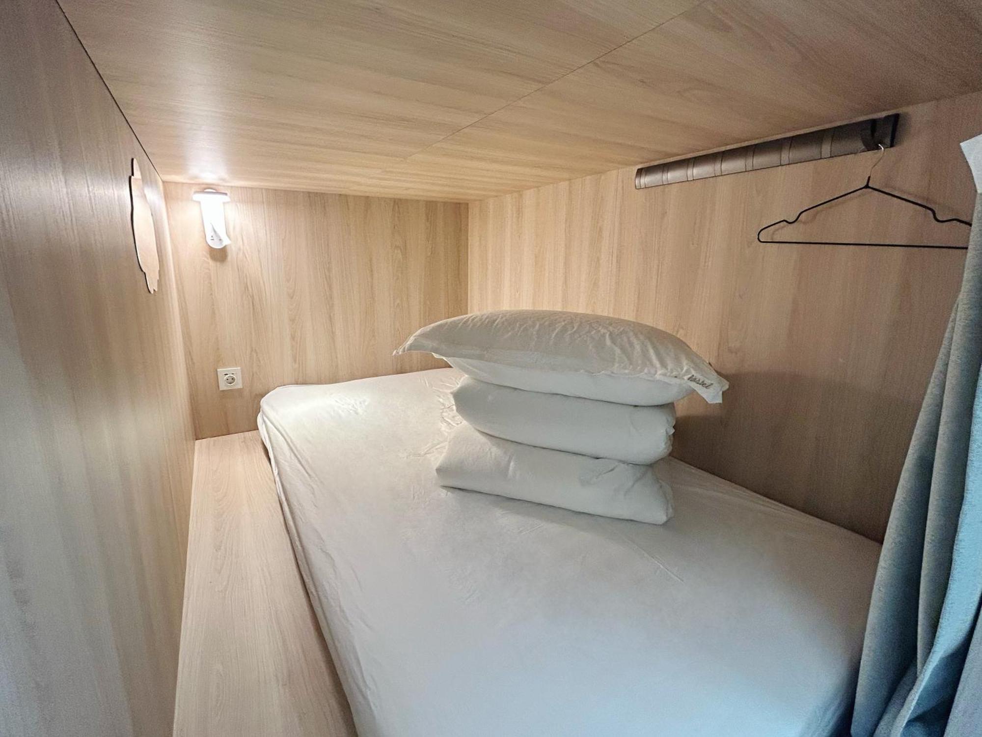 Unplan Hostel 马德里 外观 照片