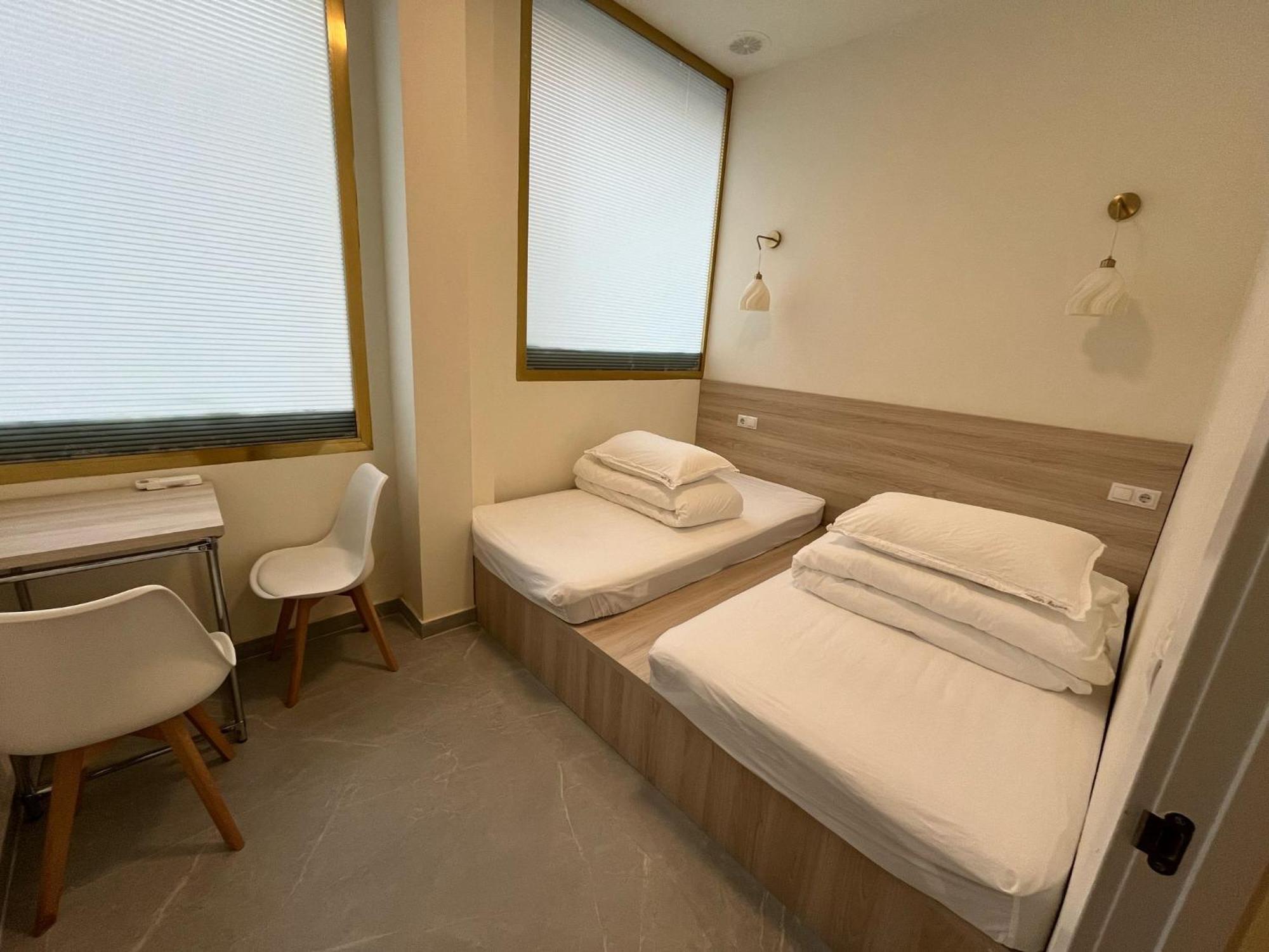 Unplan Hostel 马德里 外观 照片